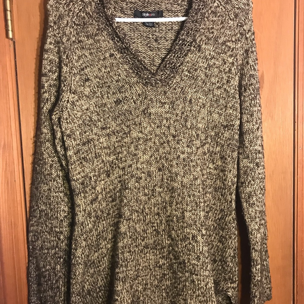 Oversized Hooded Sweater